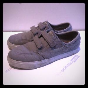 Nike felt Velcro Stan Janotsky